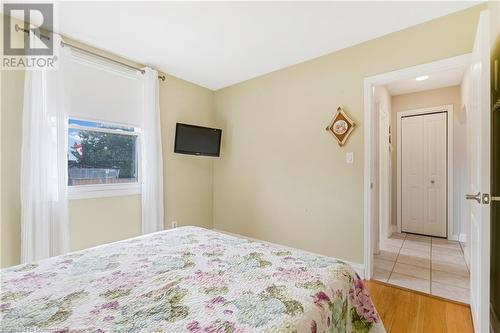 56 West 1St Street, Hamilton, ON - Indoor Photo Showing Bedroom