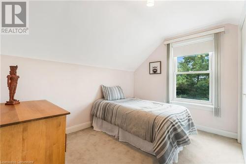 56 West 1St Street, Hamilton, ON - Indoor Photo Showing Bedroom