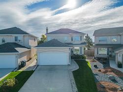 14 Vineland CR  Winnipeg, MB R3Y 1T4