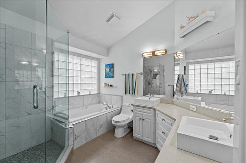 4187 Gallaghers Crescent, Kelowna, BC - Indoor Photo Showing Bathroom