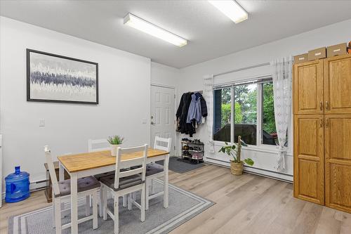 4187 Gallaghers Crescent, Kelowna, BC - Indoor Photo Showing Dining Room