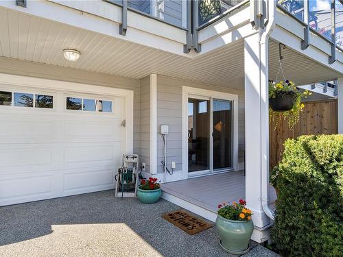 5711 Oceanview Terr, Nanaimo, BC - Outdoor With Exterior