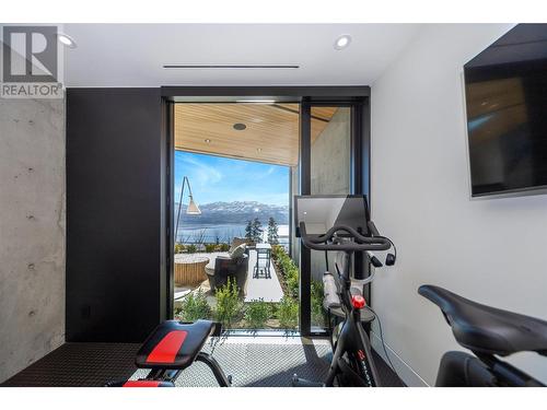 3985 Beachview Drive, West Kelowna, BC - Indoor Photo Showing Gym Room