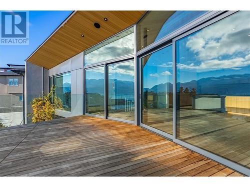 3985 Beachview Drive, West Kelowna, BC - Outdoor With Exterior