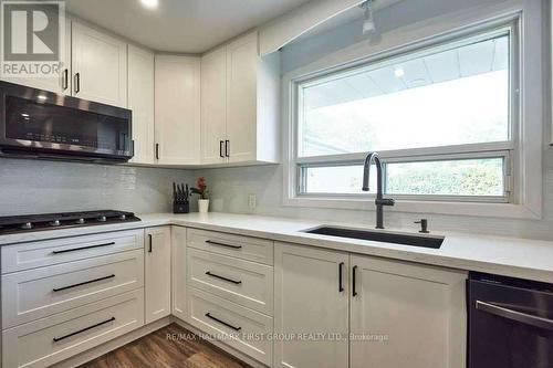 11 Jane Avenue, Clarington (Courtice), ON - Indoor Photo Showing Kitchen