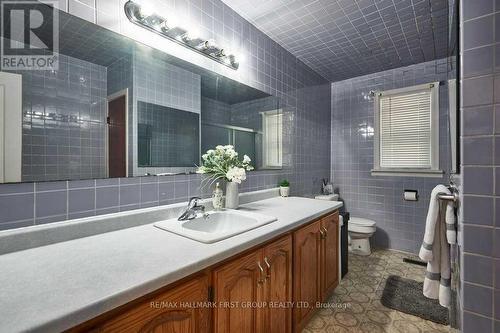 11 Jane Avenue, Clarington (Courtice), ON - Indoor Photo Showing Bathroom