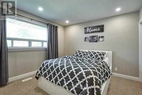 11 Jane Avenue, Clarington (Courtice), ON - Indoor Photo Showing Bedroom