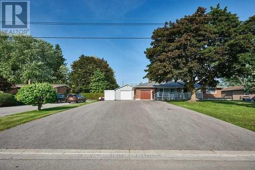 11 Jane Avenue, Clarington (Courtice), ON - Outdoor