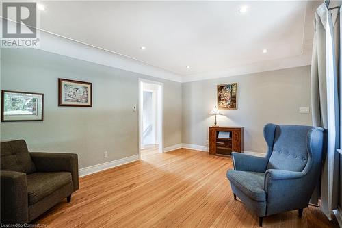 51 Ipswich Road, Hamilton, ON - Indoor Photo Showing Living Room