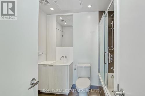 509 - 1990 Bloor Street W, Toronto, ON - Indoor Photo Showing Bathroom