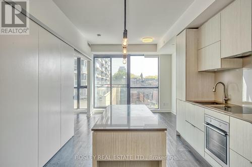 509 - 1990 Bloor Street W, Toronto, ON - Indoor Photo Showing Kitchen With Upgraded Kitchen