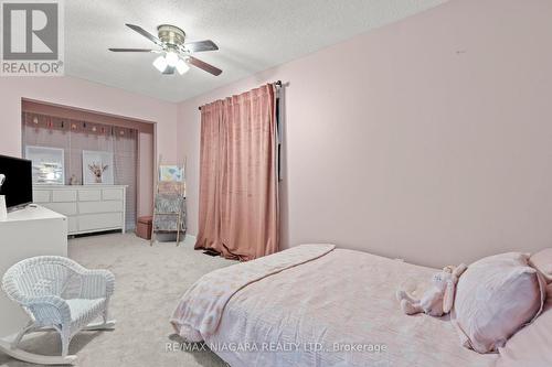 69 Wellington Street N, Thorold, ON - Indoor Photo Showing Bedroom