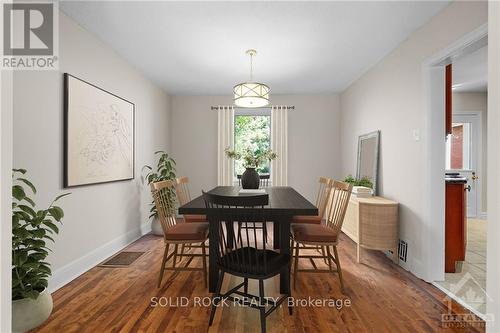 11 Gilchrist Avenue, Ottawa, ON - Indoor Photo Showing Dining Room