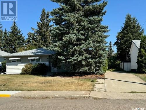 9031 16Th Avenue, North Battleford, SK - Outdoor