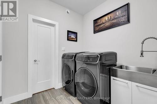 3495 Grand Oak Cross, London, ON - Indoor Photo Showing Laundry Room