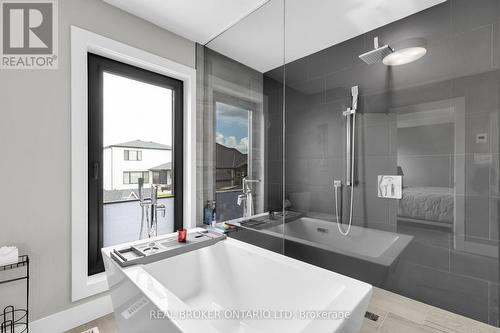 5-Piece Ensuite - 3495 Grand Oak Cross, London, ON - Indoor Photo Showing Bathroom