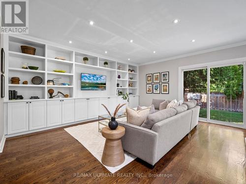 76 Melrose Avenue, Toronto, ON - Indoor Photo Showing Living Room