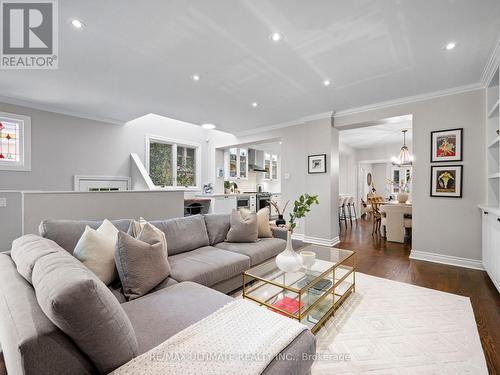 76 Melrose Avenue, Toronto, ON - Indoor Photo Showing Living Room