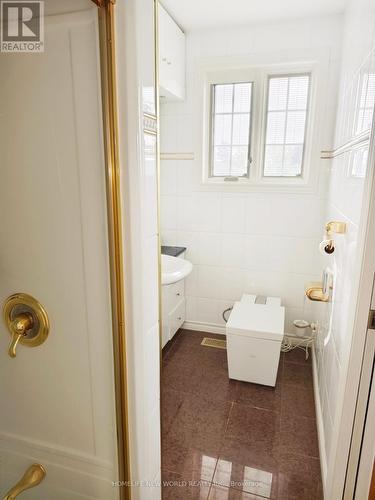 18 Olsen Drive, Toronto, ON - Indoor Photo Showing Bathroom