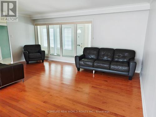 18 Olsen Drive, Toronto, ON - Indoor Photo Showing Living Room