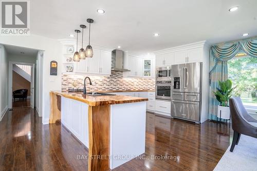 19583 Highway 48, East Gwillimbury, ON - Indoor Photo Showing Kitchen With Upgraded Kitchen