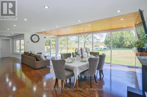 19583 Highway 48, East Gwillimbury, ON - Indoor Photo Showing Dining Room