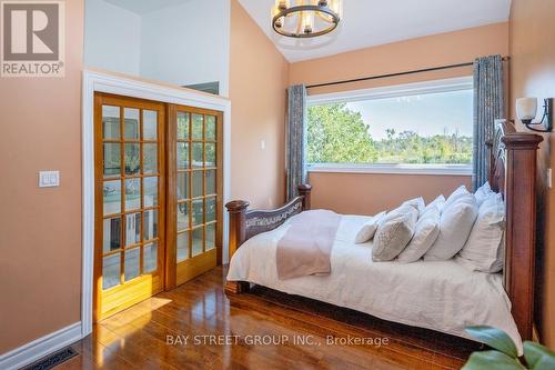 19583 Highway 48, East Gwillimbury, ON - Indoor Photo Showing Bedroom