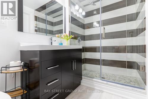 19583 Highway 48, East Gwillimbury, ON - Indoor Photo Showing Bathroom