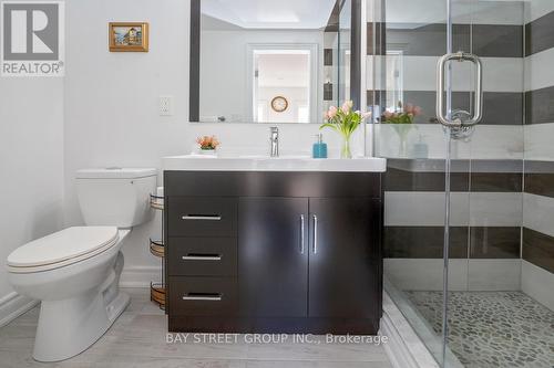 19583 Highway 48, East Gwillimbury, ON - Indoor Photo Showing Bathroom