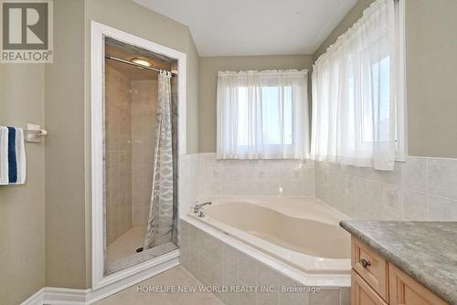 22 Carley Crescent, Barrie, ON - Indoor Photo Showing Bathroom