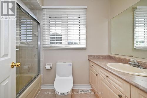 22 Carley Crescent, Barrie, ON - Indoor Photo Showing Bathroom