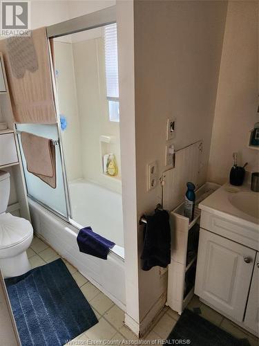 123 Gore Street, Amherstburg, ON - Indoor Photo Showing Bathroom