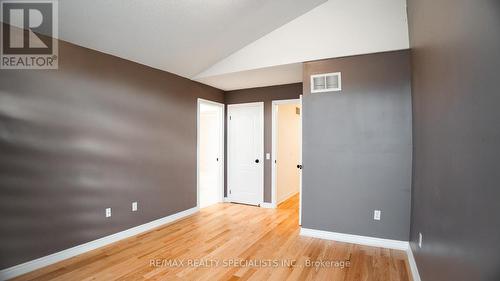 943 Khan Crescent, Mississauga, ON - Indoor Photo Showing Other Room