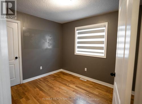 943 Khan Crescent, Mississauga, ON - Indoor Photo Showing Other Room