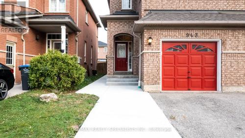 943 Khan Crescent, Mississauga, ON - Outdoor With Facade