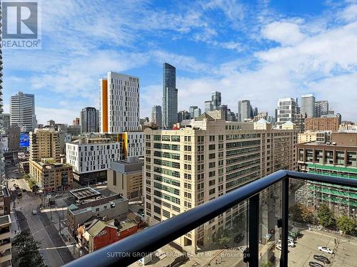 1609 - 159 Dundas Street E, Toronto, ON - Outdoor With View