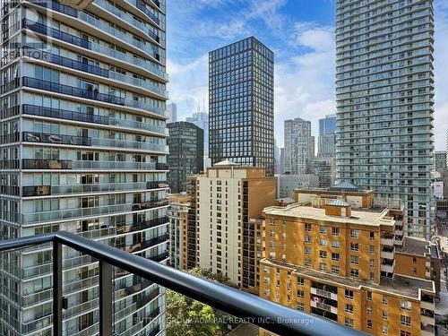 1609 - 159 Dundas Street E, Toronto, ON - Outdoor With Facade