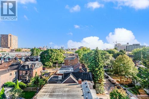 Ph3 - 2154 Dundas Street W, Toronto, ON - Outdoor With View