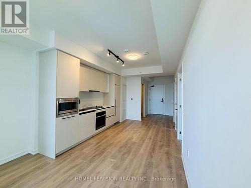 1608 - 10 Graphophone Grove, Toronto, ON - Indoor Photo Showing Kitchen