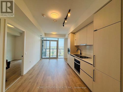 1608 - 10 Graphophone Grove, Toronto, ON - Indoor Photo Showing Kitchen