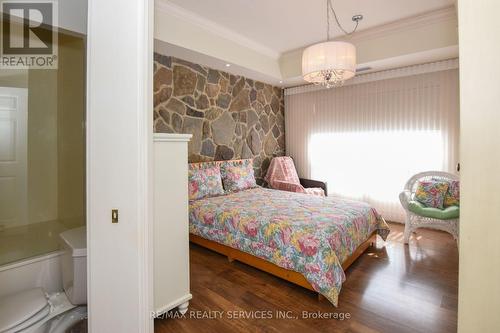 501 - 24 Chapel Street, Halton Hills, ON - Indoor Photo Showing Bedroom