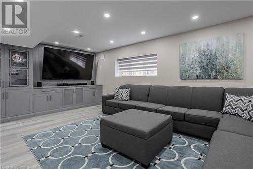 4176 Fuller Crescent, Burlington, ON - Indoor Photo Showing Living Room