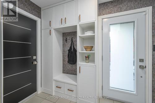 Mud room with built-ins - 824 Clearview Avenue, London, ON - Indoor Photo Showing Other Room