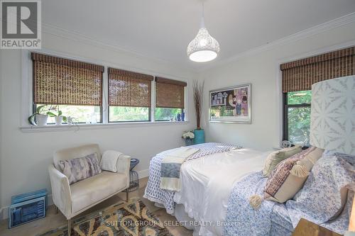 All newer windows throughout - 824 Clearview Avenue, London, ON - Indoor Photo Showing Bedroom