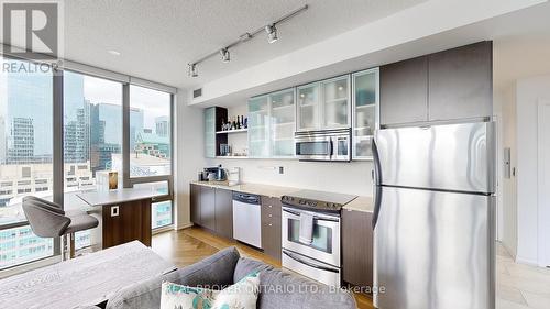 2402 - 33 Lombard Street, Toronto, ON - Indoor Photo Showing Kitchen