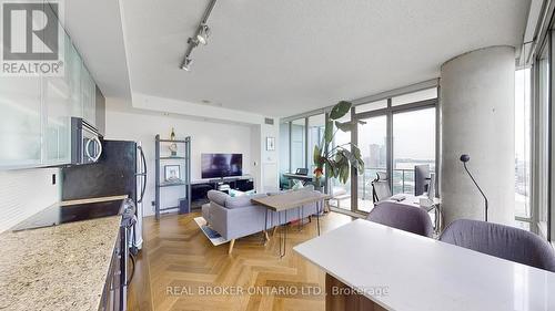 2402 - 33 Lombard Street, Toronto, ON - Indoor