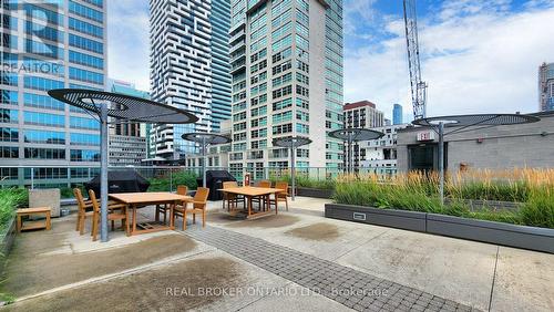 2402 - 33 Lombard Street, Toronto, ON - Outdoor With Facade