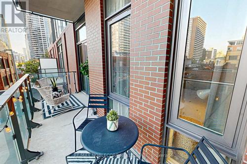 301 - 75 St Nicholas Street, Toronto, ON - Outdoor With Exterior