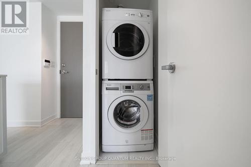 3403 - 88 Harbour Street, Toronto, ON - Indoor Photo Showing Laundry Room