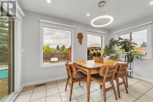 971 Leslie Valley Drive, Newmarket, ON - Indoor Photo Showing Dining Room